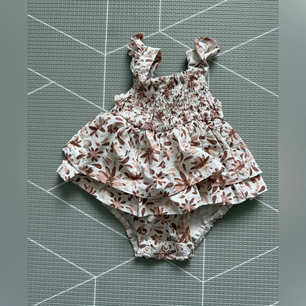 Baby girl boho onesie dress with Ruffled ditsy Floral pattern & smocking•Brown